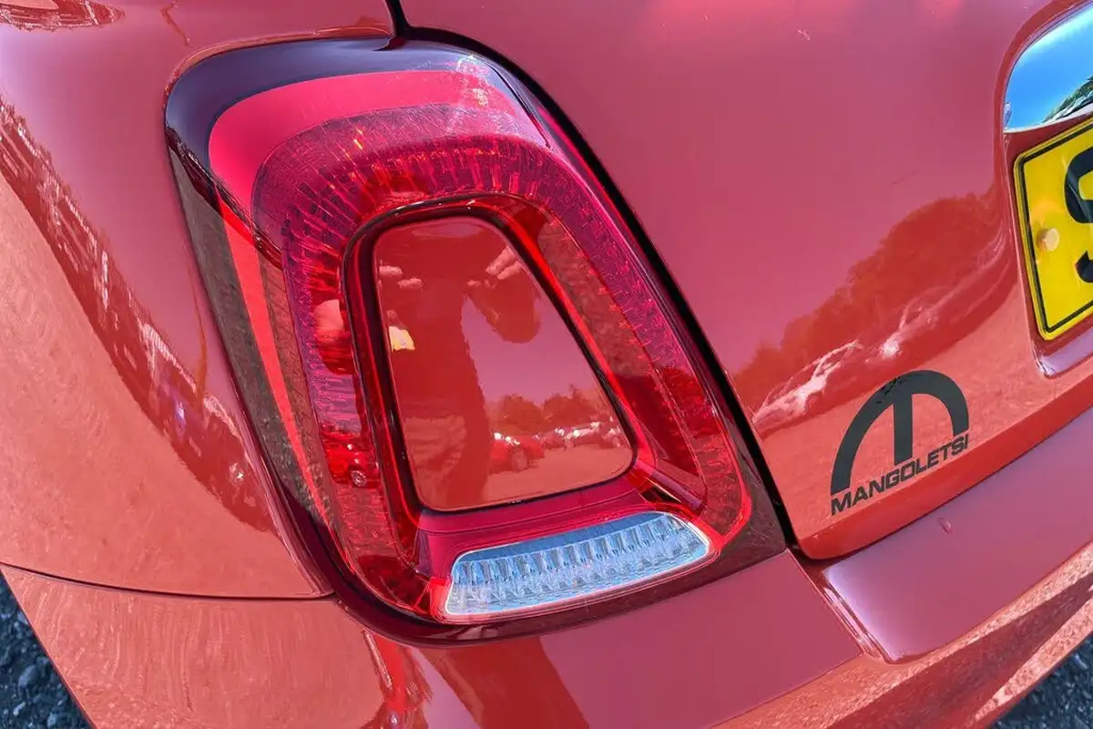2022-fiat-500-10-dolcevita-big-25