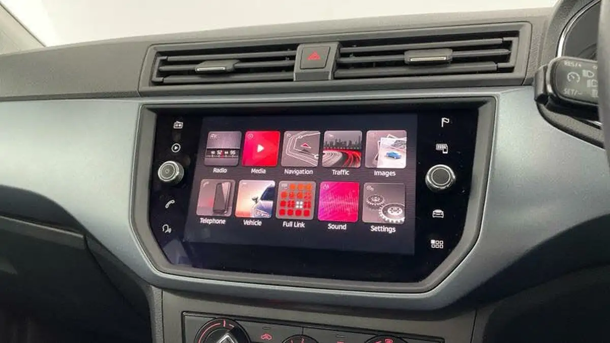 2018-seat-arona-10-tsi-se-technology-115ps-dsg-big-17