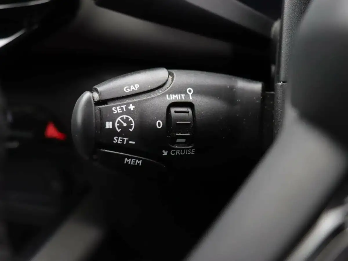 2021-citroen-c5-aircross-15bluehdi-shine-plus-big-36