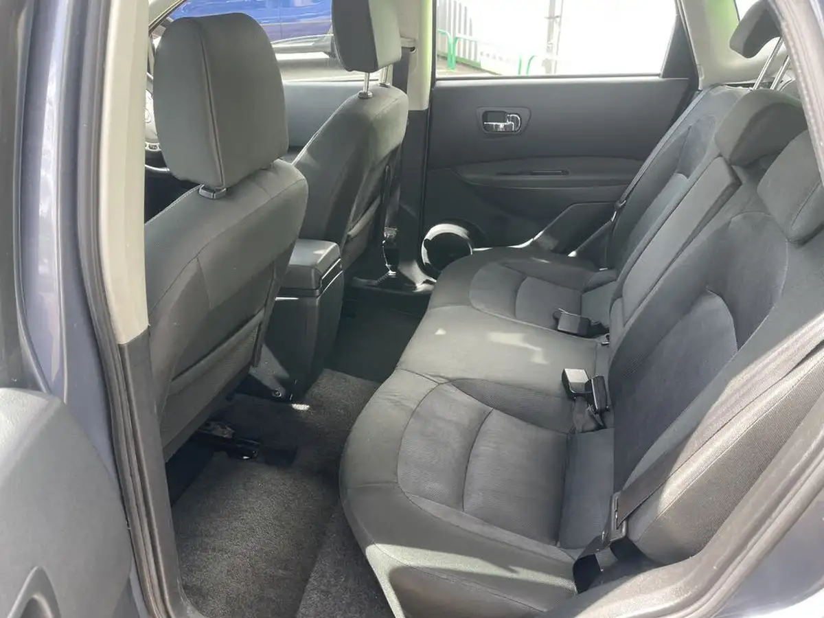 2010-nissan-qashqai-15td-acenta-big-13
