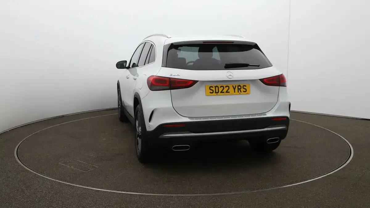 2022-mercedes-benz-gla-class-13-gla-180-amg-line-premium-big-50