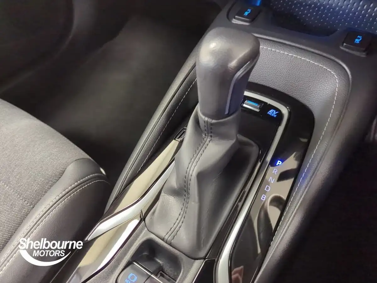 2022-toyota-corolla-18-vvt-i-design-120bhp-trk-hatchback-5d-big-26