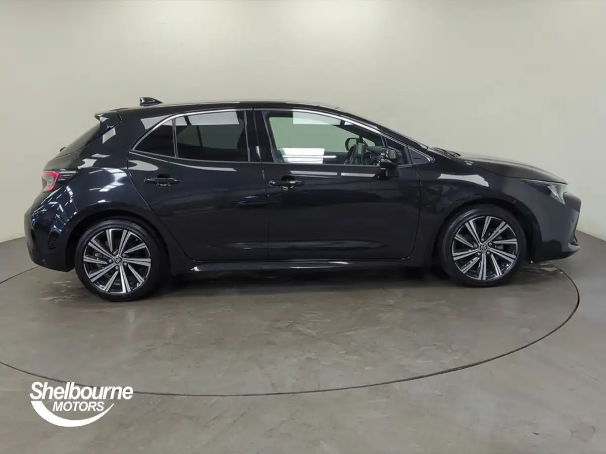 2022-toyota-corolla-18-vvt-i-design-120bhp-trk-hatchback-5d-big-2