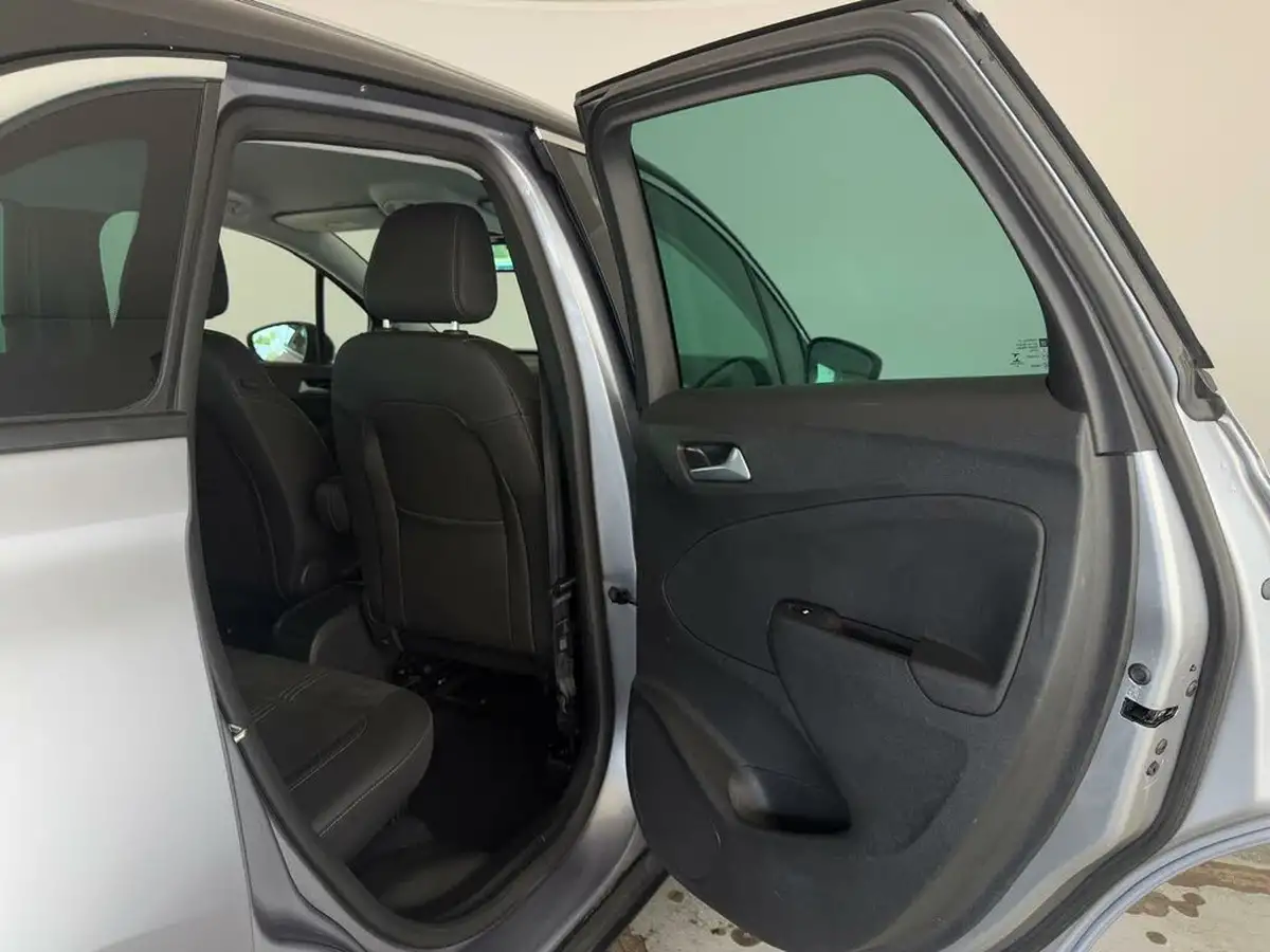 2022-vauxhall-crossland-15-ultimate-120ps-auto-big-26