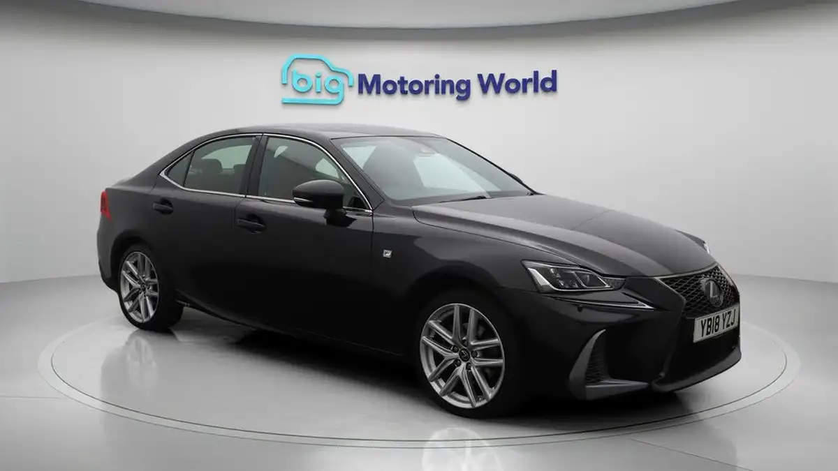 2018-lexus-is-300h-25-f-sport-lexus-navigation-big-1