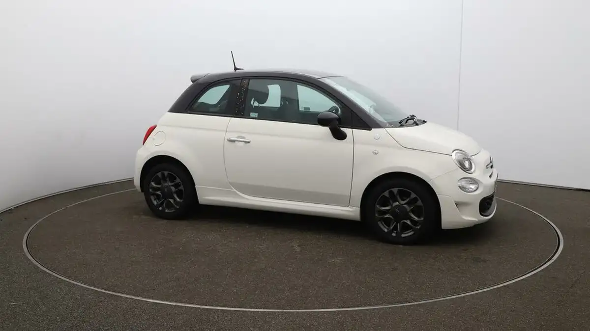 2021-fiat-500-10-hey-google-big-36