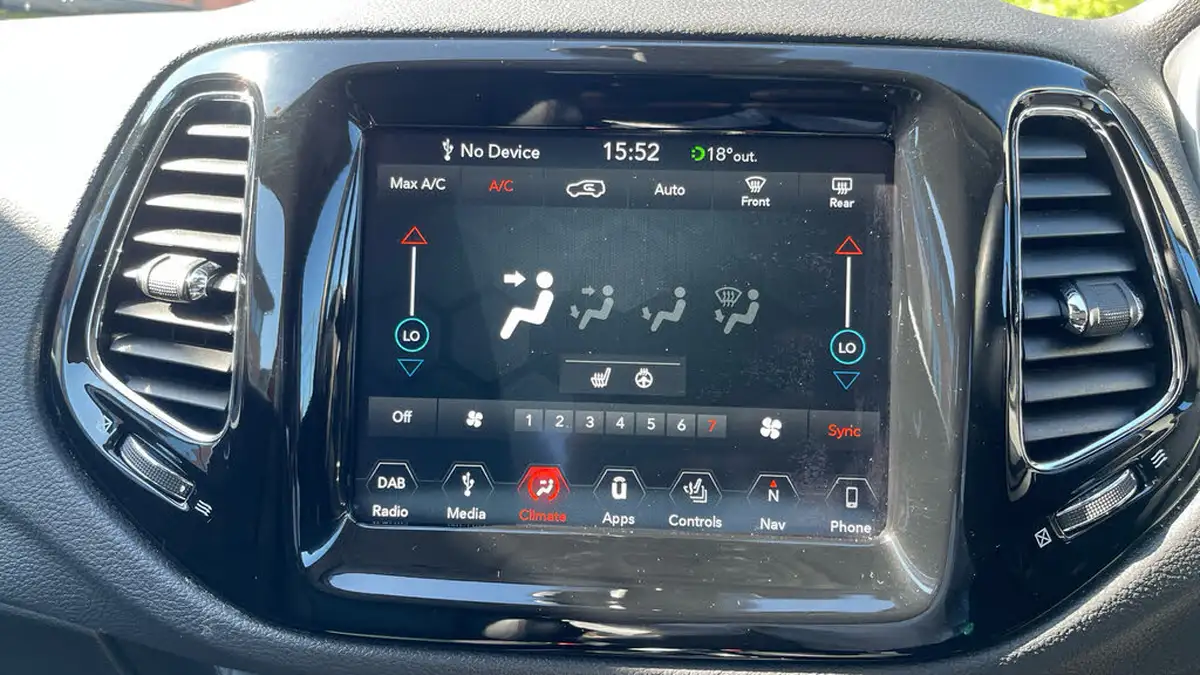 2019-jeep-compass-16-multijet-ii-limited-big-28