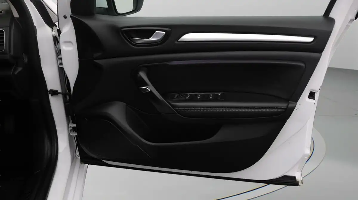 2021-renault-megane-15dci-iconic-sport-tourer-big-14