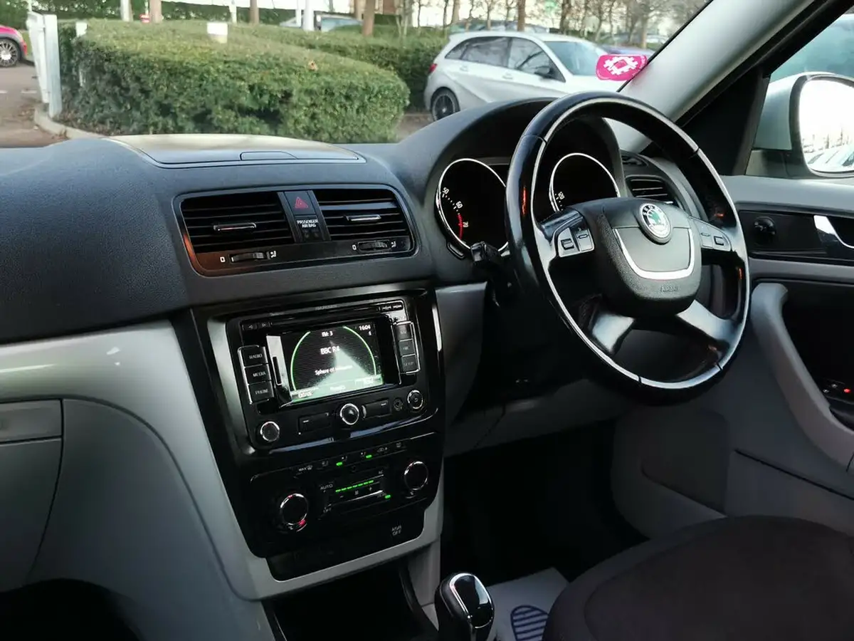 2011-skoda-yeti-14-se-plus-big-7