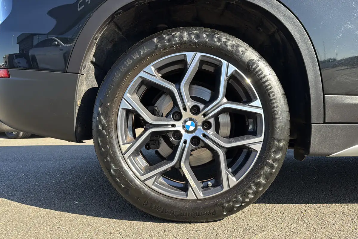 2021-bmw-x1-20-xdrive20i-xline-big-6
