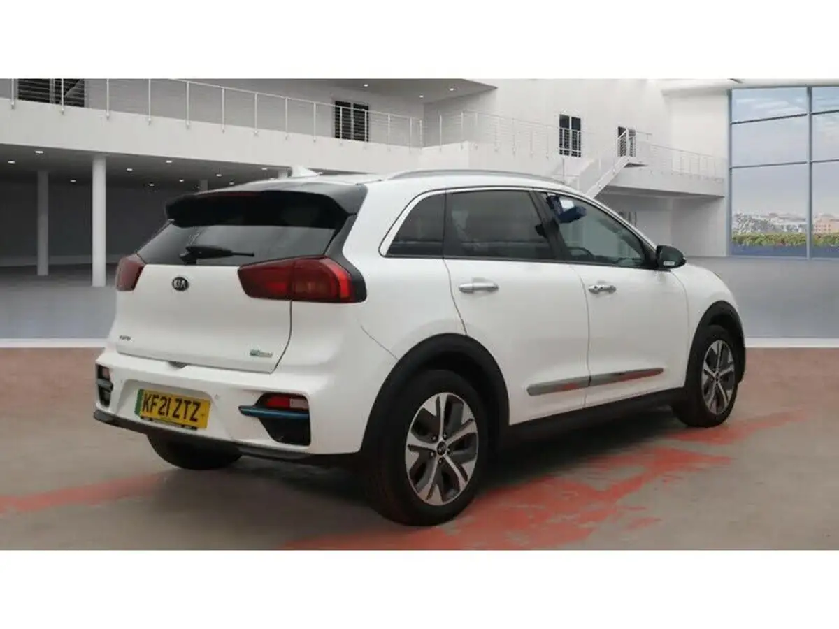 2021-kia-e-niro-ev-4-big-5