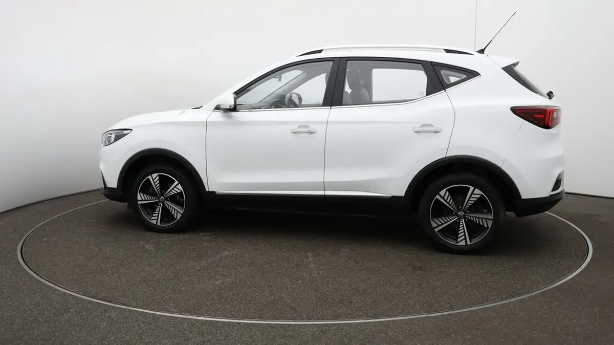 2021-mg-zs-suv-e-exclusive-ev-big-52