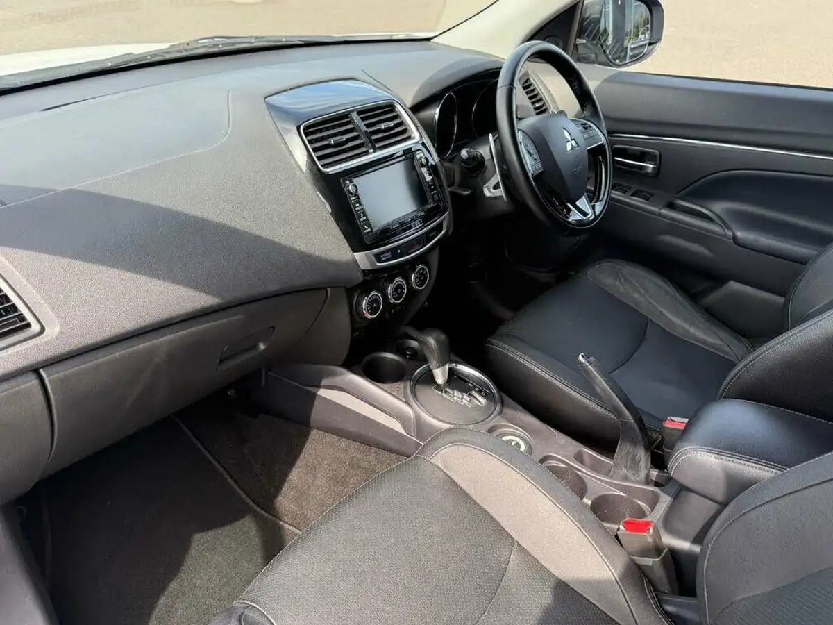 2017-mitsubishi-asx-22di-d-4-big-12