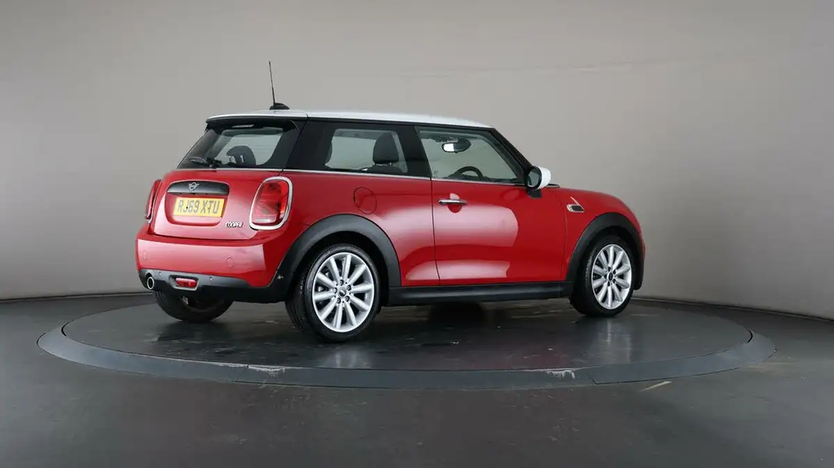 2020-mini-cooper-15-cooper-classic-hatchback-3d-big-57