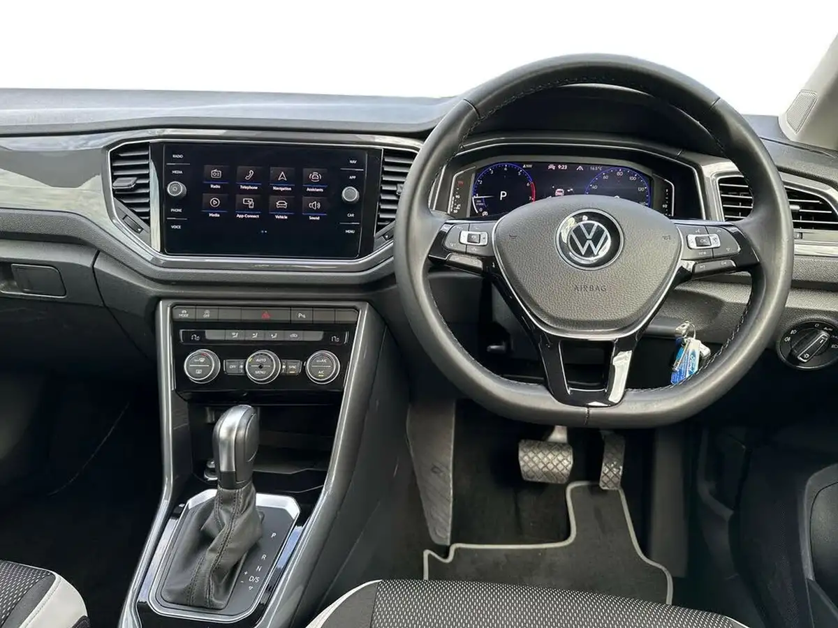 2021-volkswagen-t-roc-15-tsi-sel-dsg-big-15