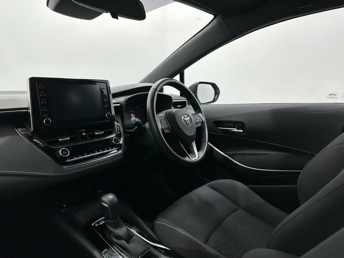 2019-toyota-corolla-18-vvt-i-icon-spare-wheel-hatchback-5d-big-24