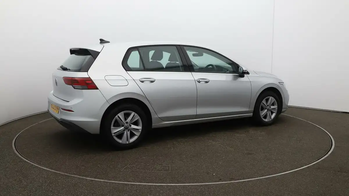 2022-volkswagen-golf-10-tsi-life-hatchback-big-43