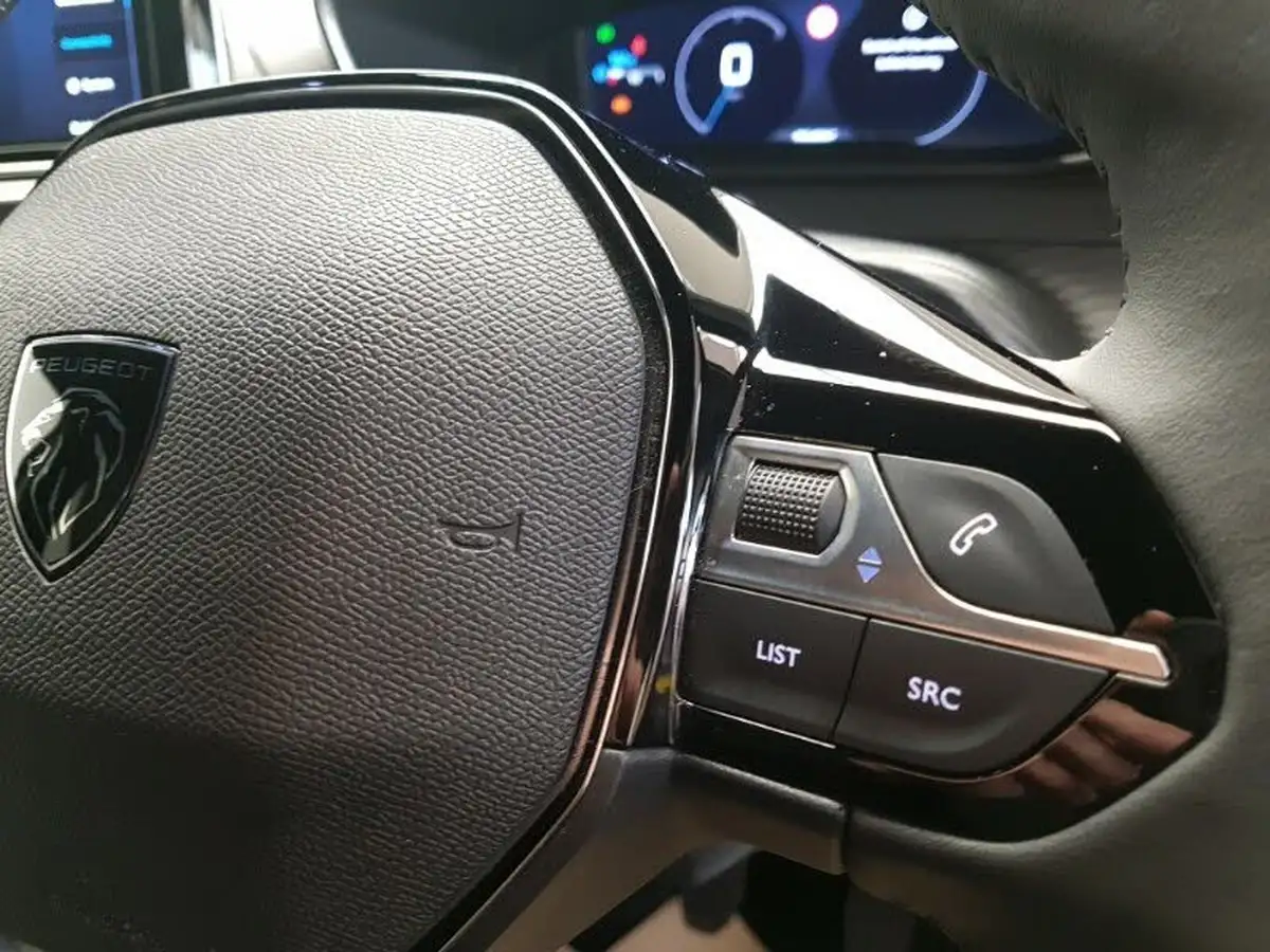 2024-peugeot-2008-suv-12-puretech-allure-130ps-big-14