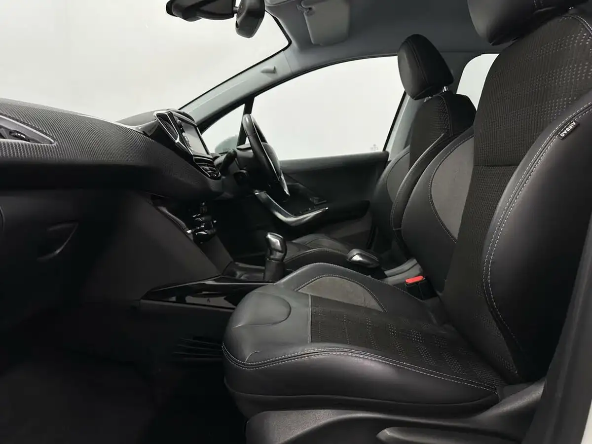 2016-peugeot-2008-suv-12-puretech-allure-82bhp-big-27