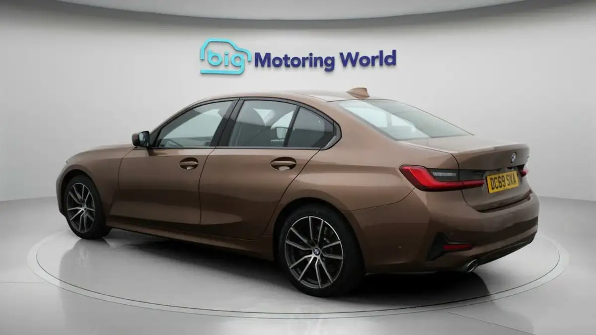 2020-bmw-3-series-20-330i-sport-saloon-4d-big-5