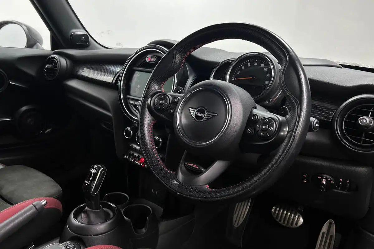 2019-mini-cooper-20-cooper-s-sport-189bhp-convertible-2d-auto-big-6
