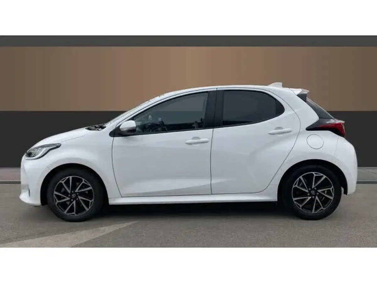 2022-toyota-yaris-15-vvt-i-design-big-4