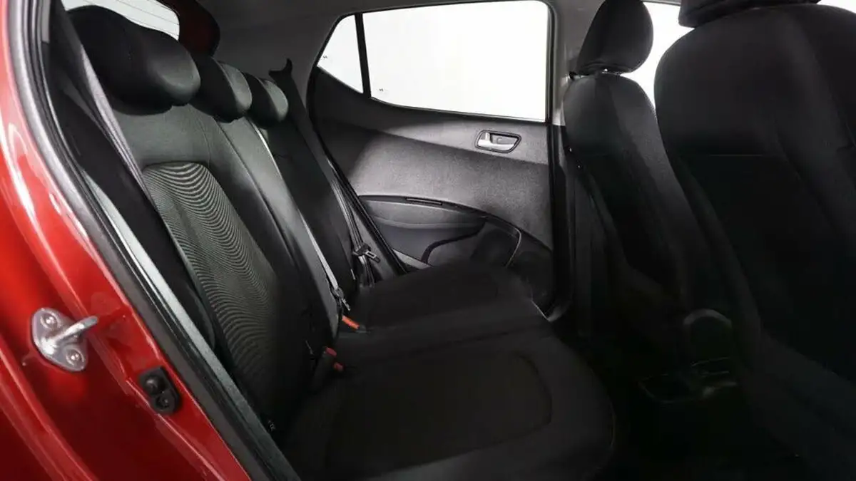 2017-hyundai-i10-12-premium-big-17