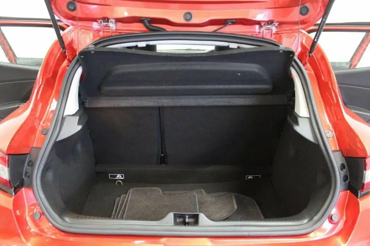 2015-renault-clio-12-dynamique-nav-big-14