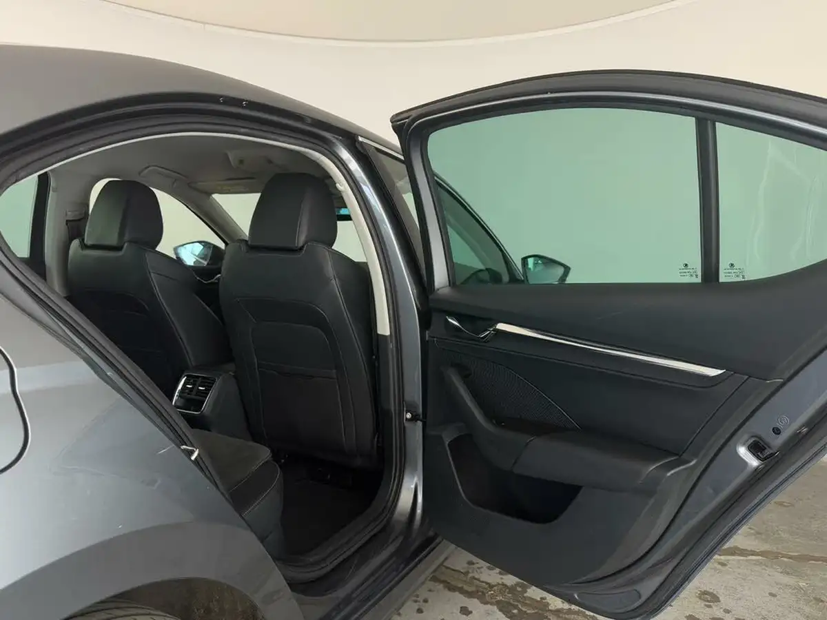 2022-skoda-octavia-14-tsi-se-l-hatchback-big-20