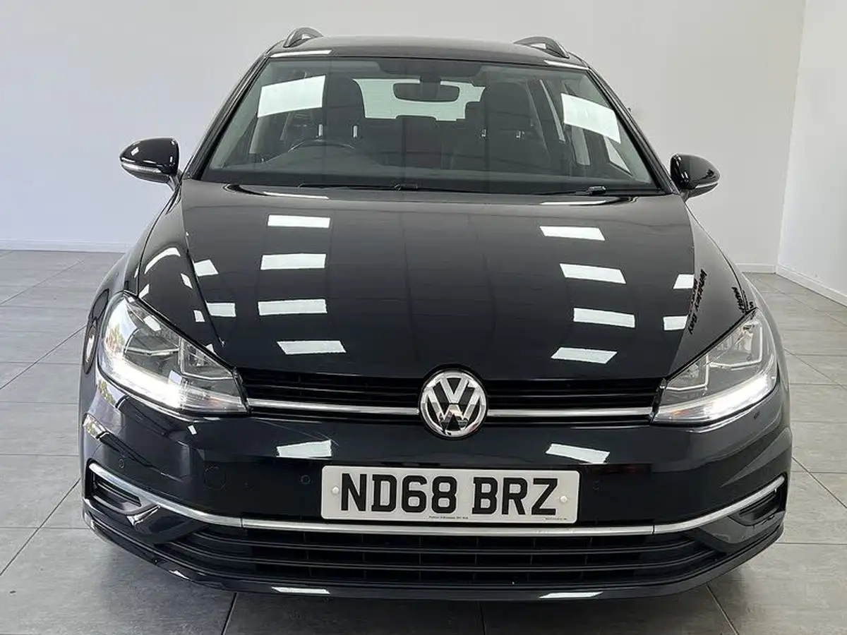 2019-volkswagen-golf-16tdi-se-estate-5d-big-7