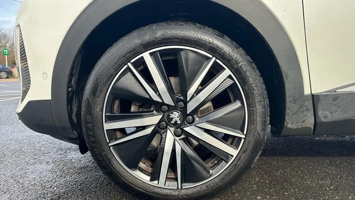 2021-peugeot-5008-suv-12-puretech-gt-premium-big-13