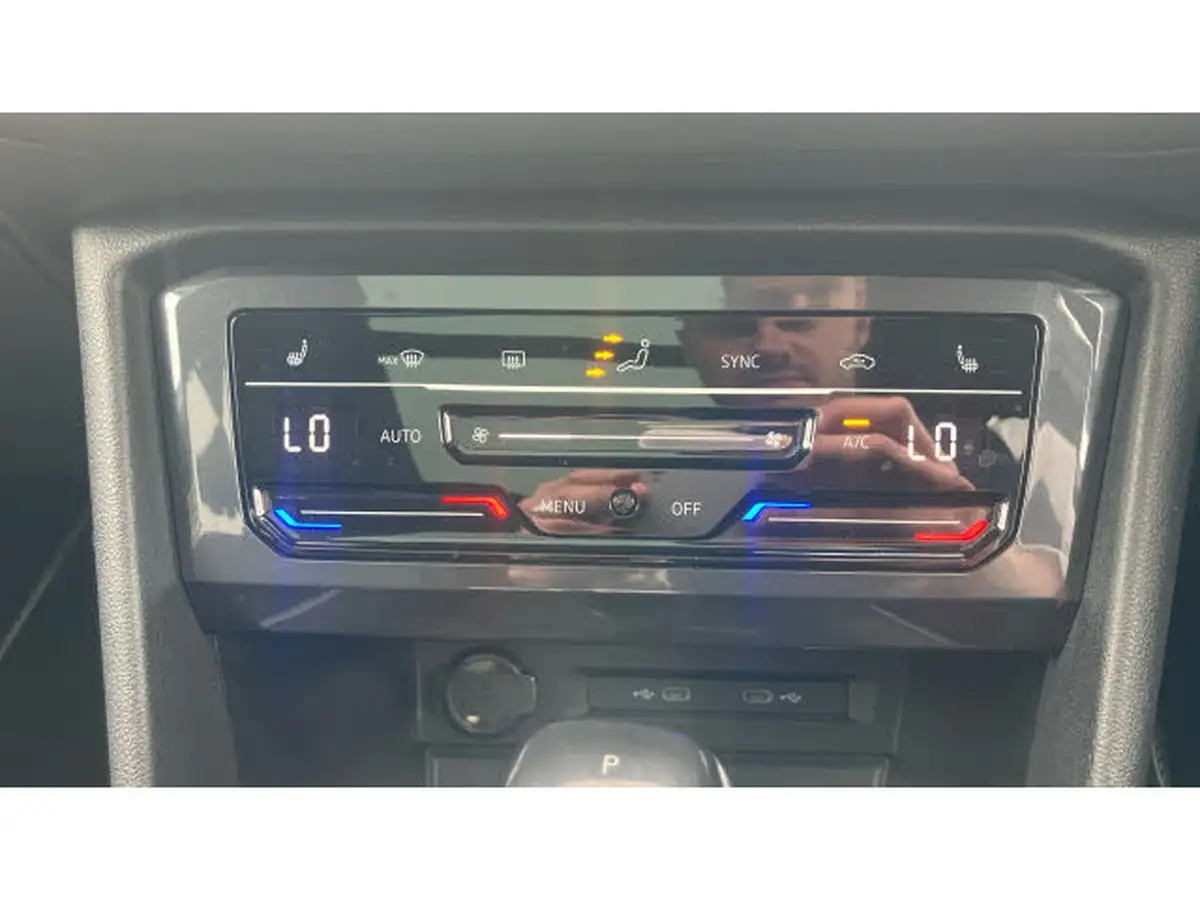 2022-volkswagen-tiguan-allspace-15-tsi-r-line-big-12