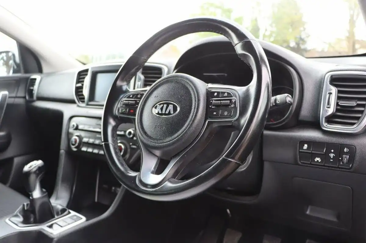 2016-kia-sportage-17crdi-2-big-11