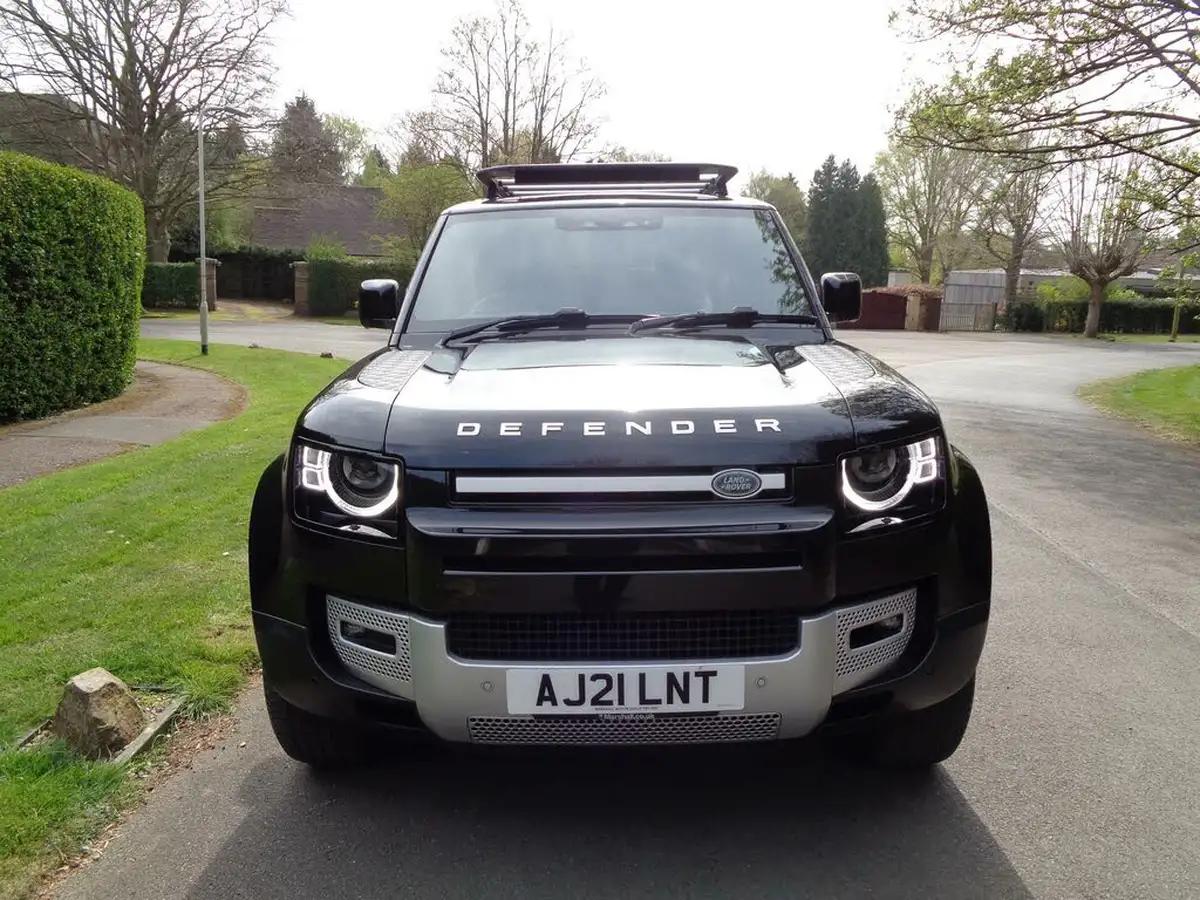 2021-land-rover-110-defender-30-d300-hard-top-hse-110-big-1