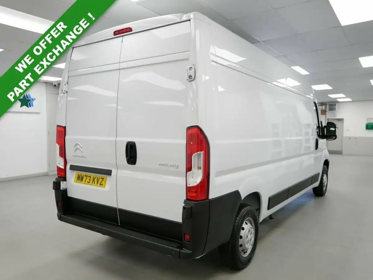 2023-citroen-relay-22bluehdi-35-l3h2-enterprise-edition-panel-big-8