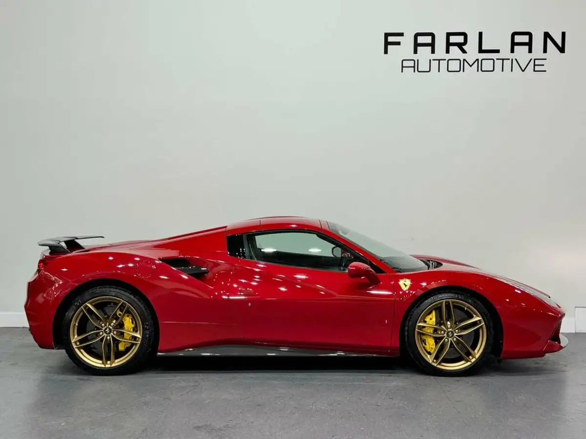 2018-ferrari-488-39-488-spider-big-26