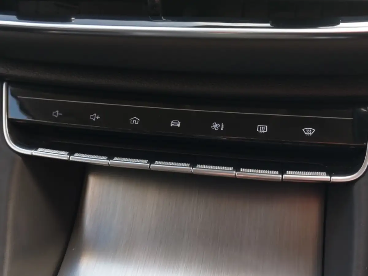 2020-alfa-romeo-stelvio-20-veloce-big-15