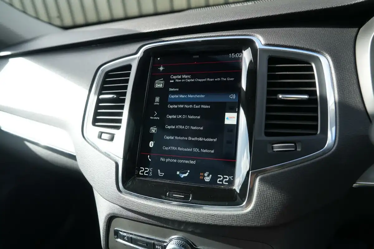 2022-volvo-xc90-20td-b5-momentum-big-32