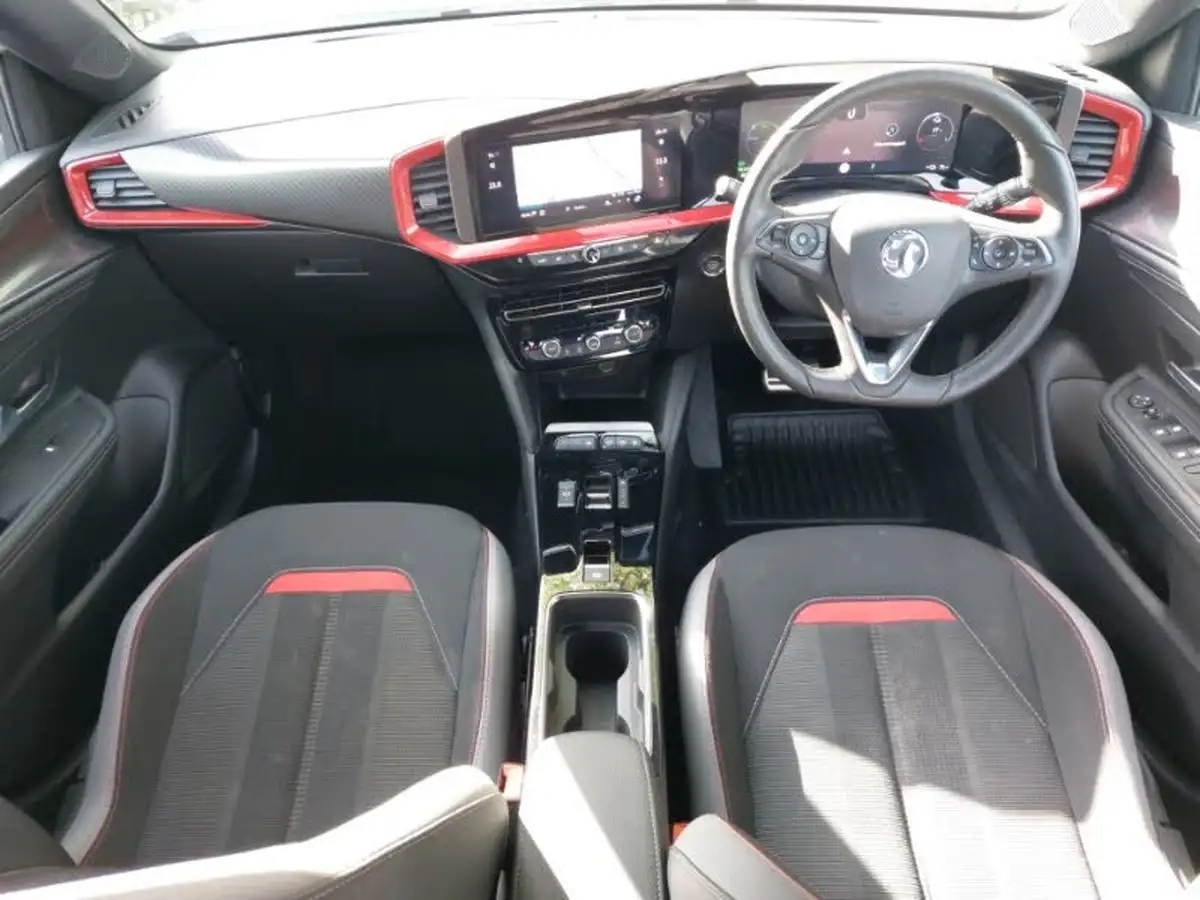 2023-vauxhall-mokka-e-gs-line-big-2