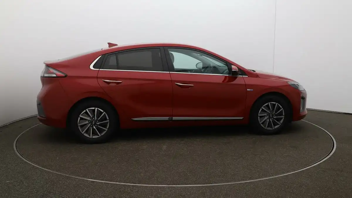 2020-hyundai-ioniq-e-premium-se-electric-100kw-big-43