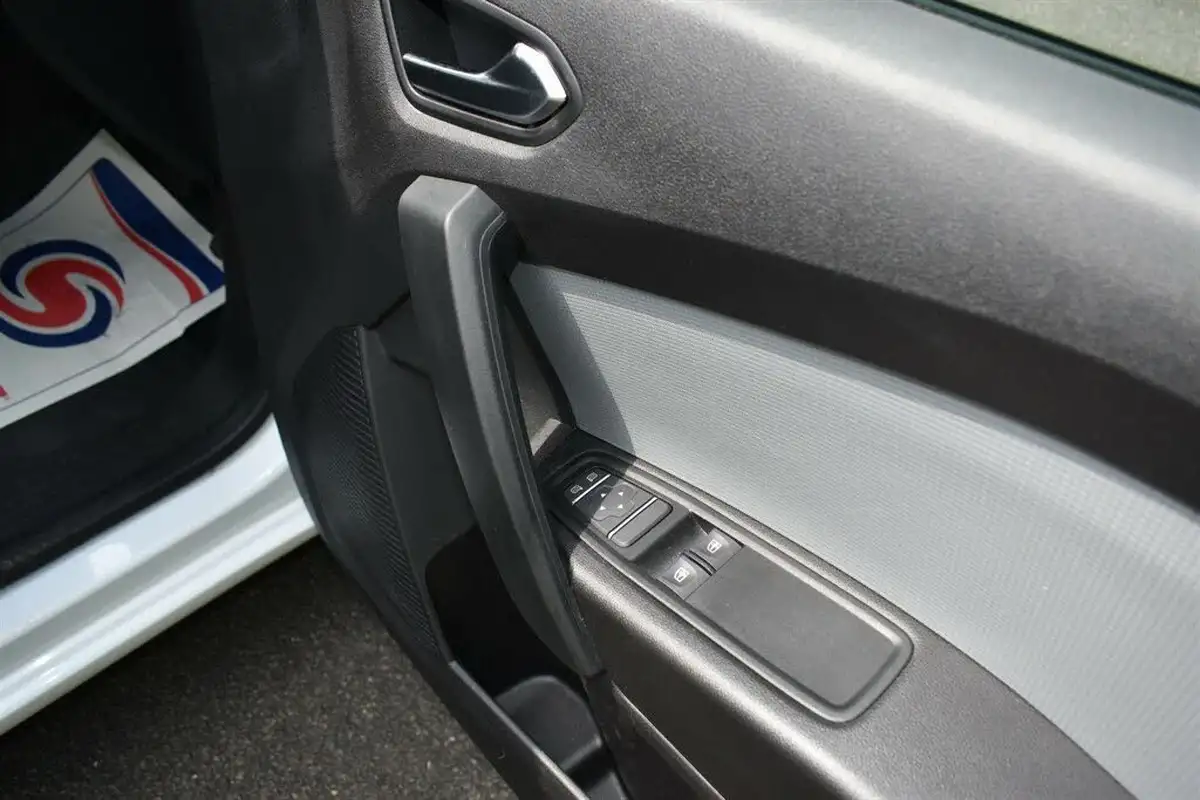 2024-renault-kangoo-e-ll21-e-tech-advance-rc-panel-big-29
