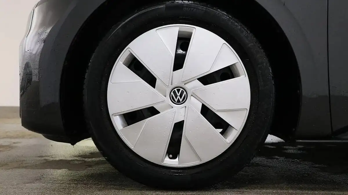 2022-volkswagen-id3-e-life-204ps-58kwh-pro-performance-big-4