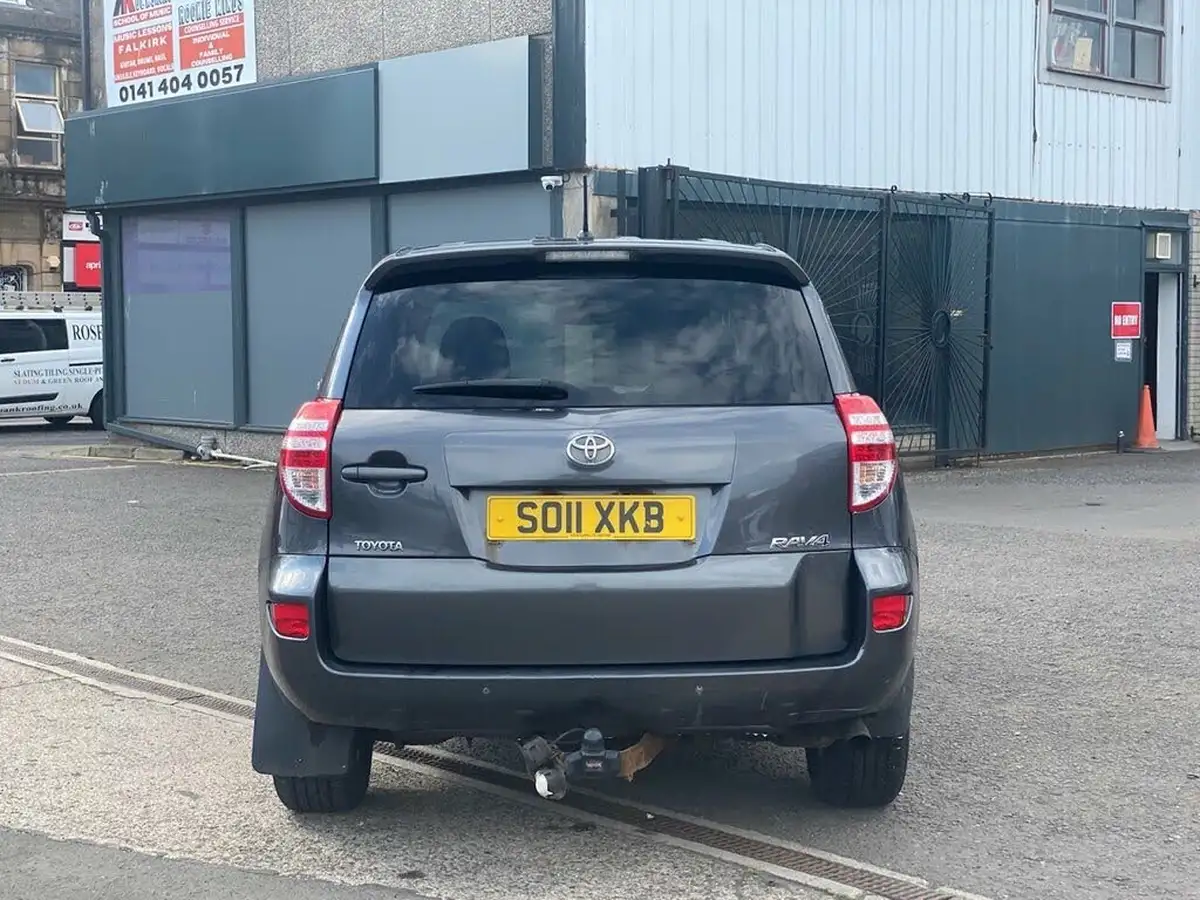 2011-toyota-rav4-22td-xt-r-22d-4d-150bhp-awd-big-3