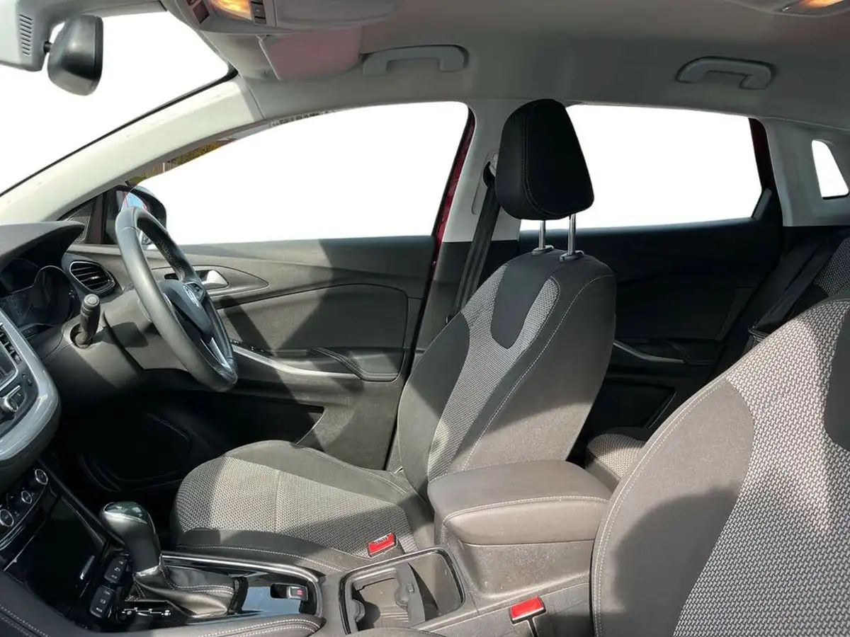 2018-vauxhall-grandland-x-12-se-132ps-auto-big-7