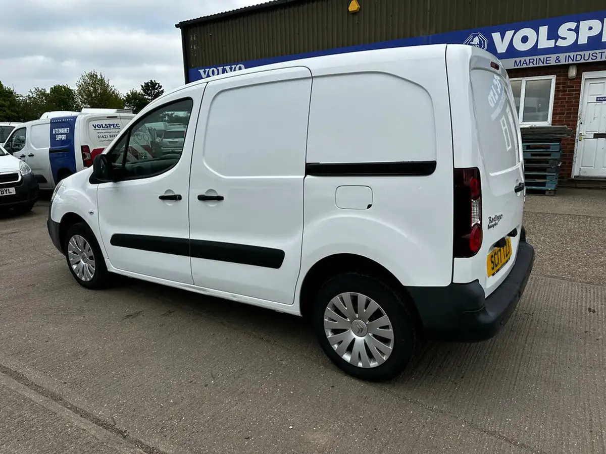 2017-citroen-berlingo-16td-l1-850-enterprise-special-edition-16bluehdi-100eu6-panel-big-4