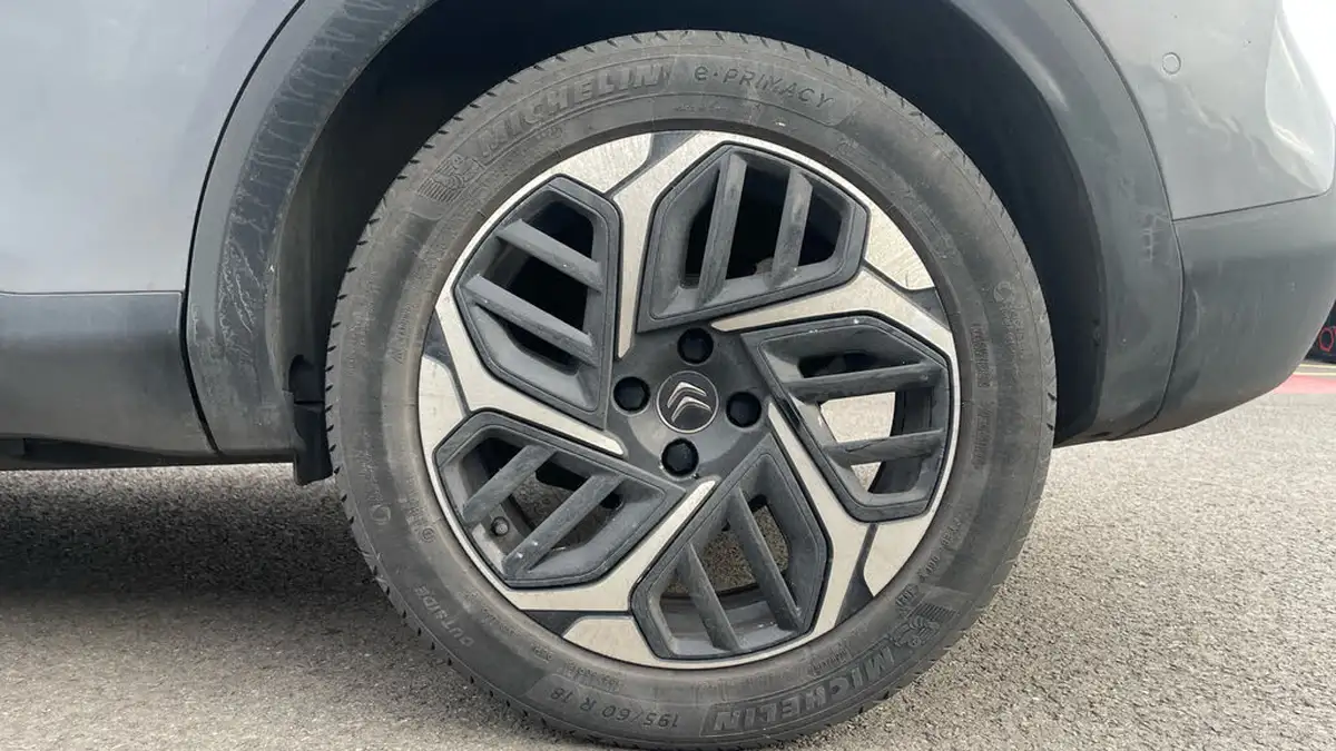2021-citroen-c4-12-puretech-shine-130ps-big-13