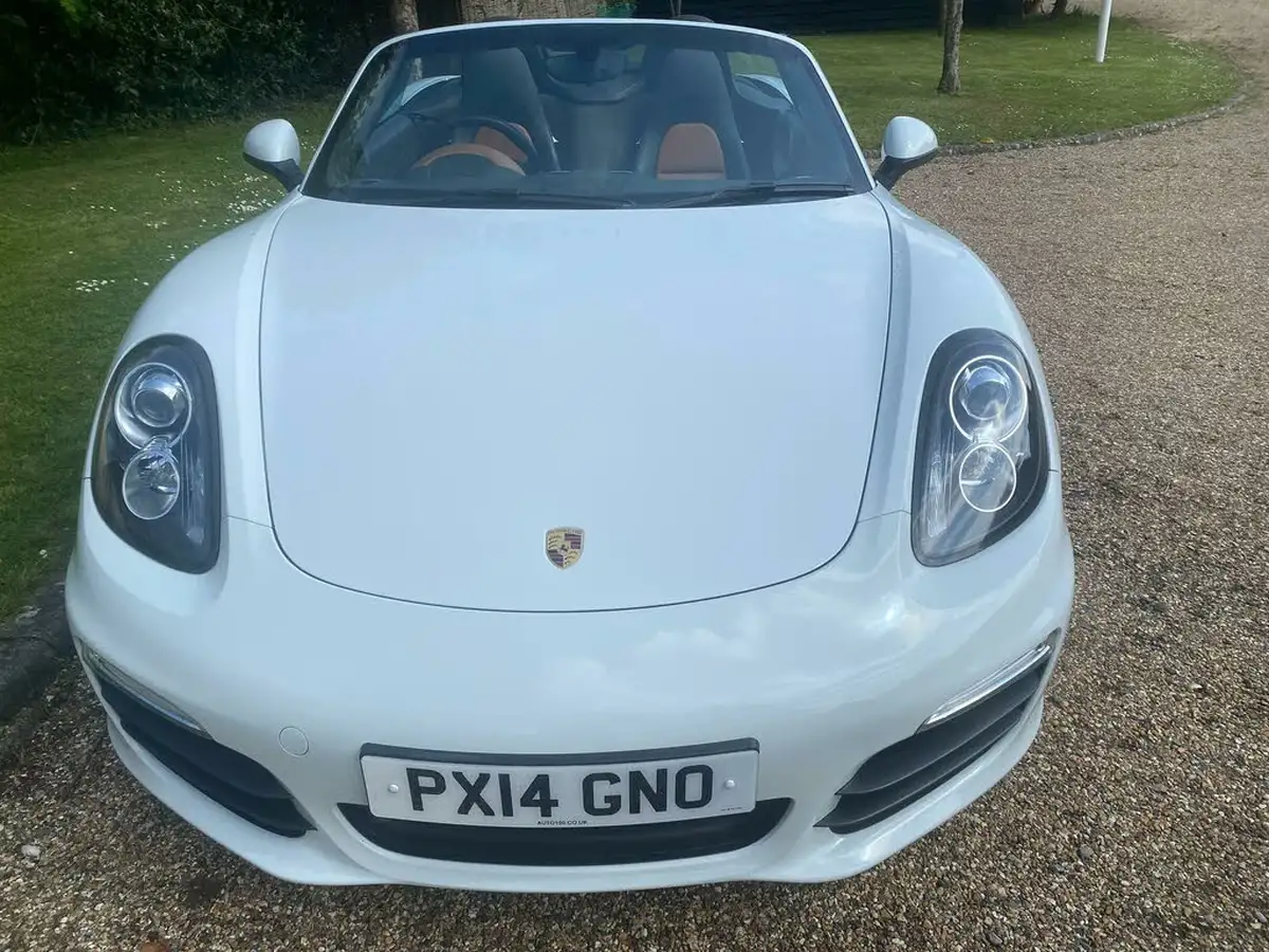 2014-porsche-boxster-27-big-22