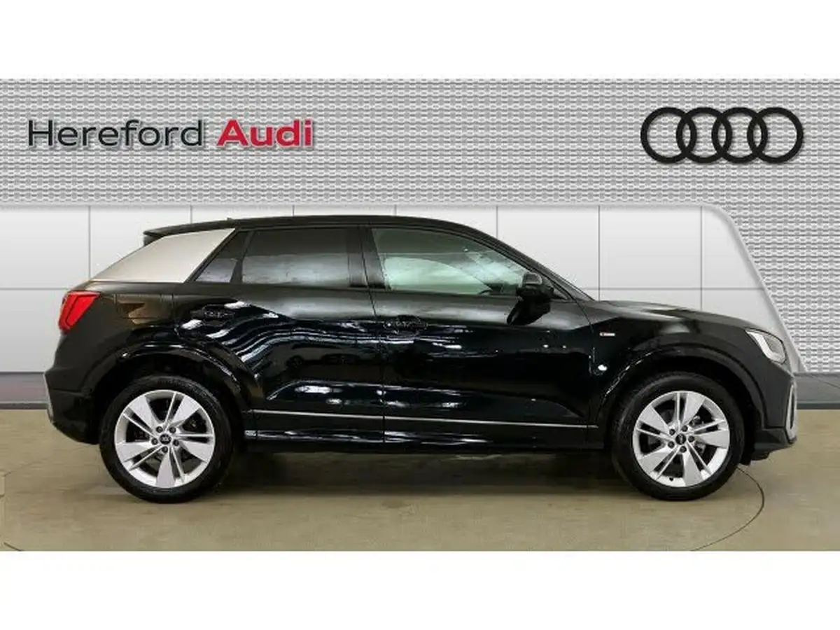 2024-audi-q2-10-30-tfsi-s-line-116ps-big-3
