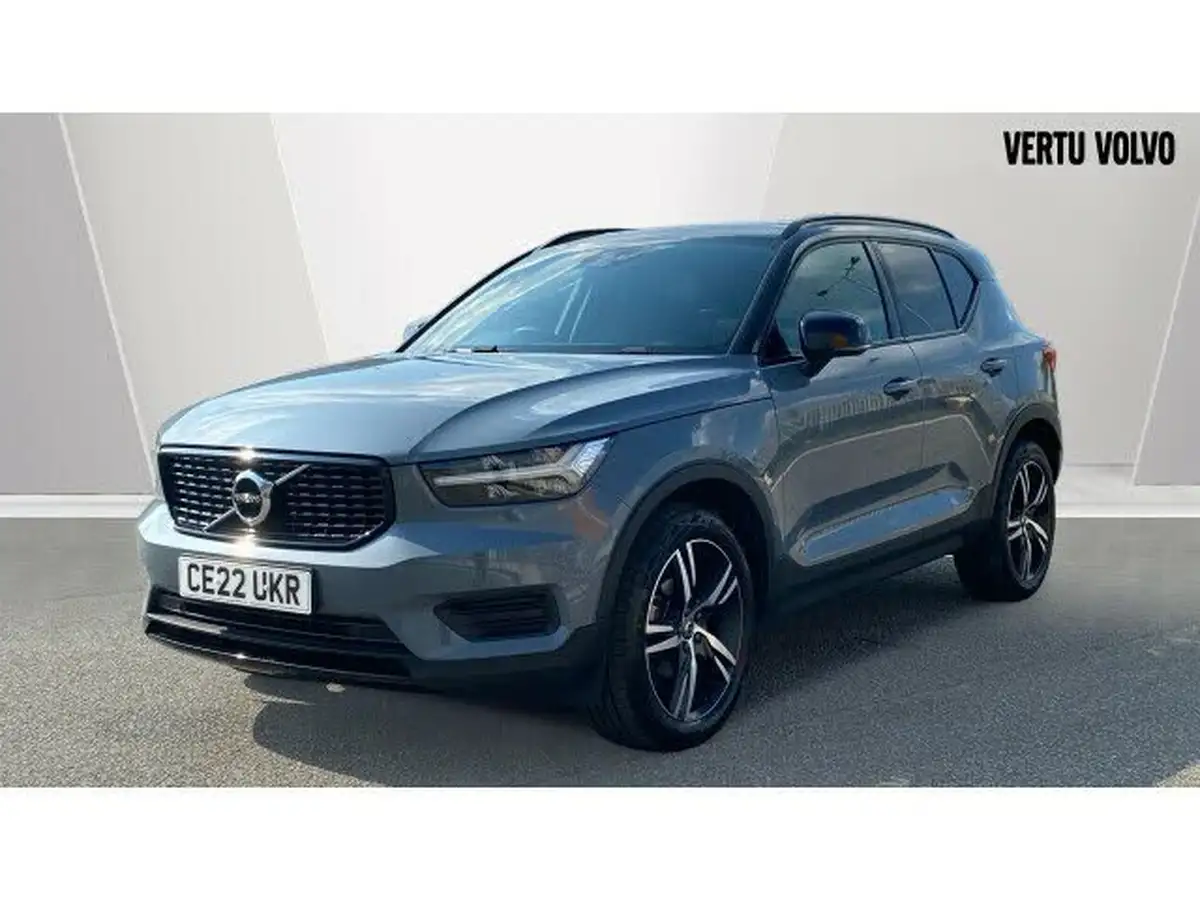 2022-volvo-xc40-15-t3-r-design-auto-big-5