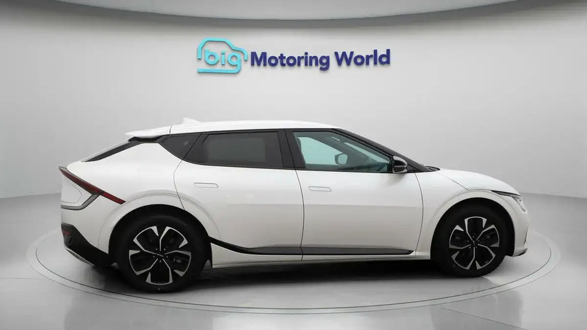 2022-kia-ev6-e-gt-line-320bhp-awd-big-8
